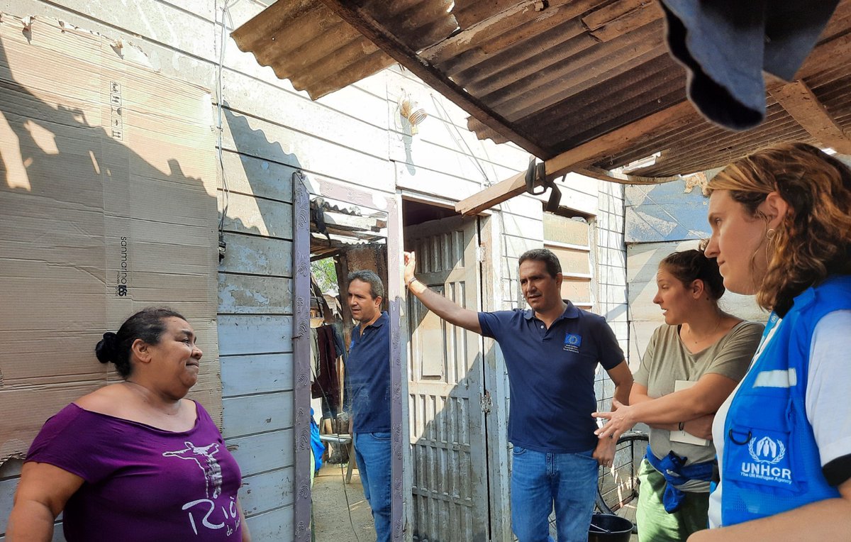 Foram visitadas famílias afetadas em Porto Alegre, muitas delas venezuelanas que chegaram ao RS pelo processo de interiorização. 

✈️Nos próximos dias, a missão de nosso apoiador também irá passar por Caxias do Sul (RS), Boa Vista (RR) e Brasília (DF). 
🇪🇺🤝🇧🇷
#ComOsRefugiados