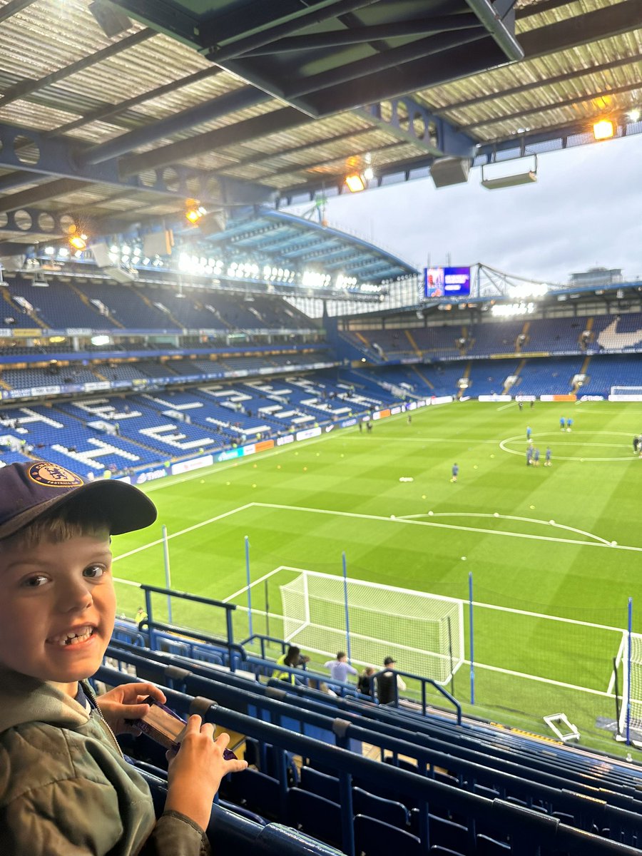 #cfcmatchday Shed End with the little man