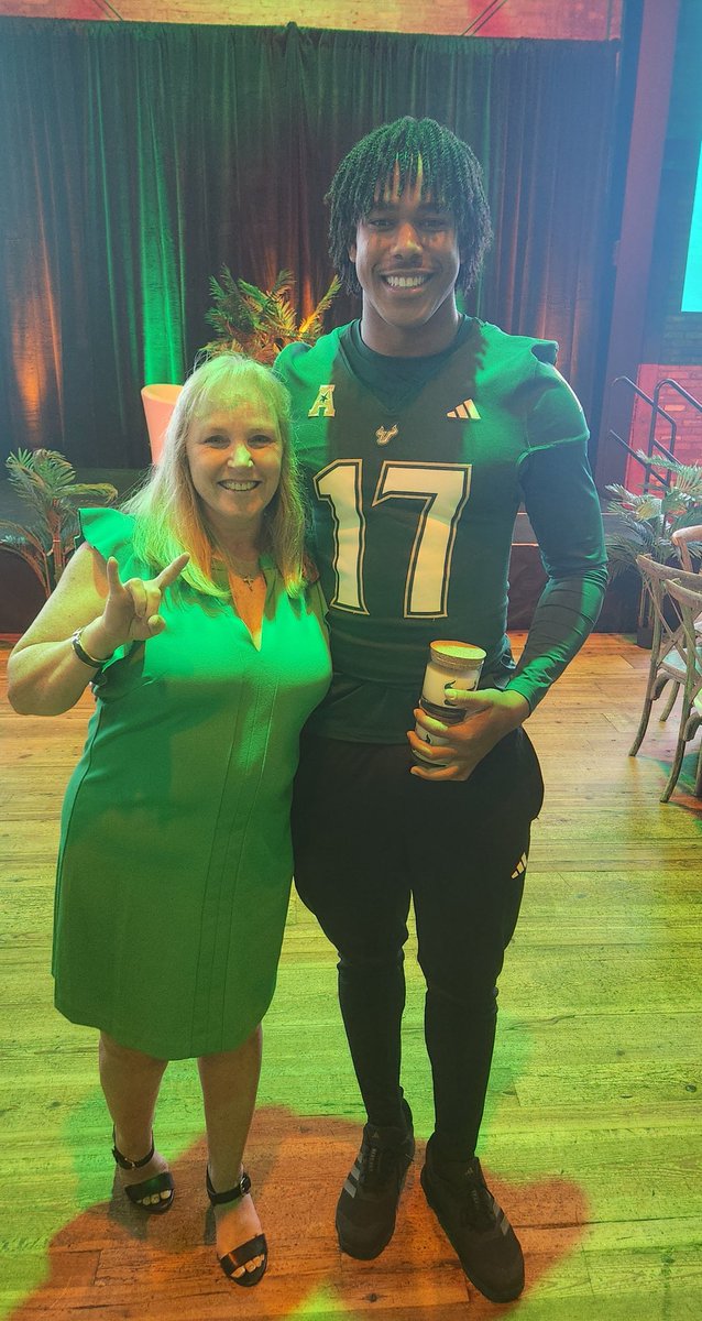 NancyCarrow's tweet photo. What an awesome kickoff for our @USFFootball season! Great meeting Cooper Evans and Devon Byrd. Go Bulls! 💚🤘💛 #TwitterHerd https://t.co/q4aL3zIK2J