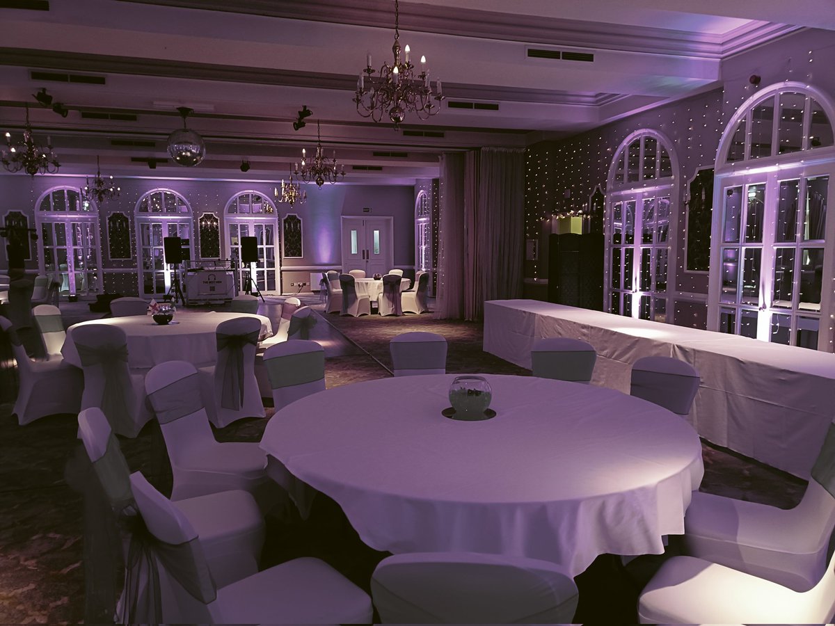 An extra special wedding for friends of ours. Lighting in purple's. A great night was had by all.

#uplighting #lightinghire #uplightinghire #weddinglighting #moorhallhotel #weddings