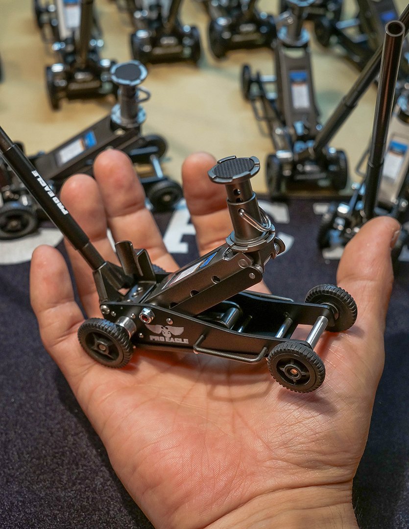JHEPTOKYO's tweet photo. ProEagle Mini-Jacks
#proeagle #baja #semashow https://t.co/bdM1ysJmVm