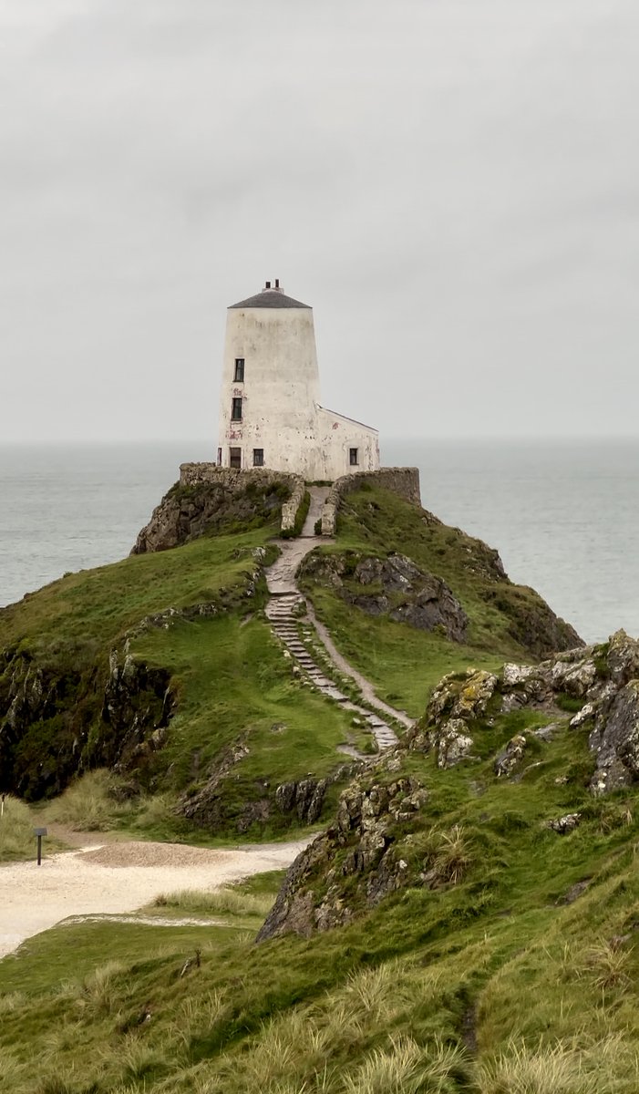 VisitBritain π¬π§ (@visitbritain) on Twitter photo Do you dream of sandy shores, romantic lighthouses, and mythical tales? π Then Llanddwyn Island in Wales is calling your name! ππ <a href="/visitwales/">Visit Wales π΄σ §σ ’σ ·σ ¬σ ³σ Ώ</a> Do you dream of sandy shores, romantic lighthouses, and mythical tales? π Then Llanddwyn Island in Wales is calling your name! ππ <a href="/visitwales/">Visit Wales π΄σ §σ ’σ ·σ ¬σ ³σ Ώ</a>