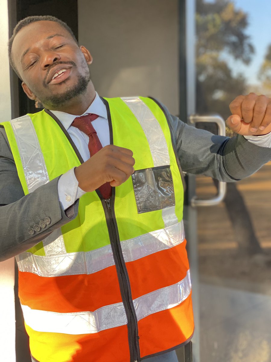 PatrickNdowaZW's tweet photo. When it comes to your work, be an ambassador for excellence.Take no task as too small. Mind no critic.Use your position to lift your profession,elevate your craft &amp; push yourself to heights never before imagined.Have the kind of energy that bothers the spirit of the enemy.

PTN https://t.co/osRkbzlUER