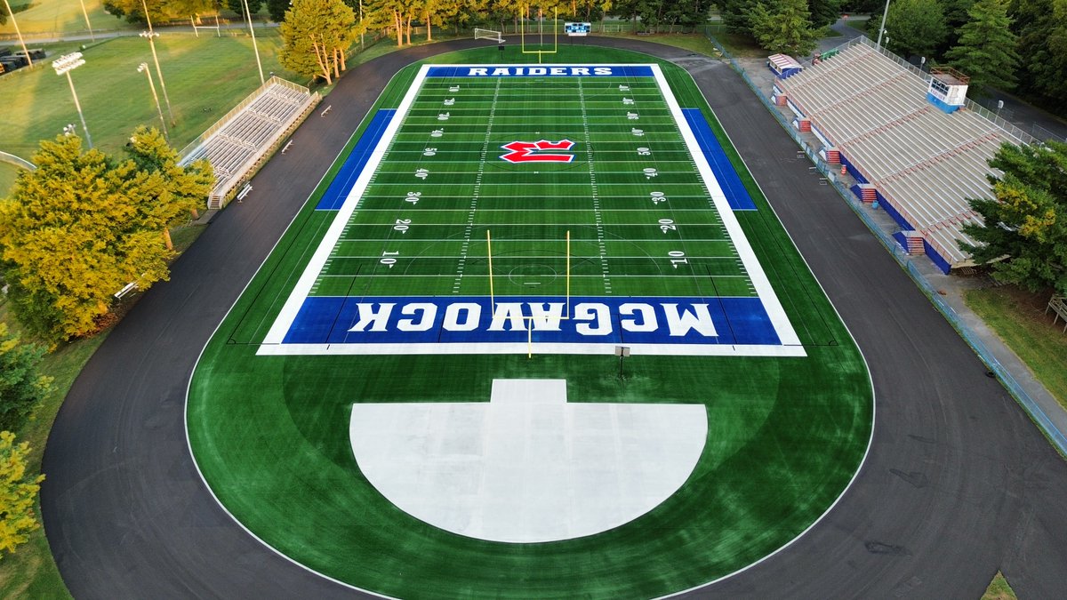 deluxeathletics's tweet photo. We completed this turf installation for @FieldTurf at McGavock High School in Nashville, TN. Kudos to our @deluxeathletics install crew for the quick turn around!!
#deluxeathletics
#deluxequality
#artificialturf #artificialturfinstallation
#syntheticturf https://t.co/xDQpHhCRIO