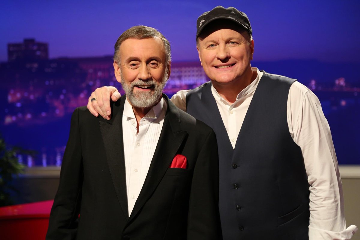 RayStevensMusic's tweet photo. Today is @CollinRaye's birthday! To celebrate, here's a photo of Ray and Collin on set during a taping of a CabaRay Nashville episode. #HappyBirthday Collin!
#collinraye #cabaray #nashville #happybday #happybirthdaytoyou https://t.co/GNYifQKBKC