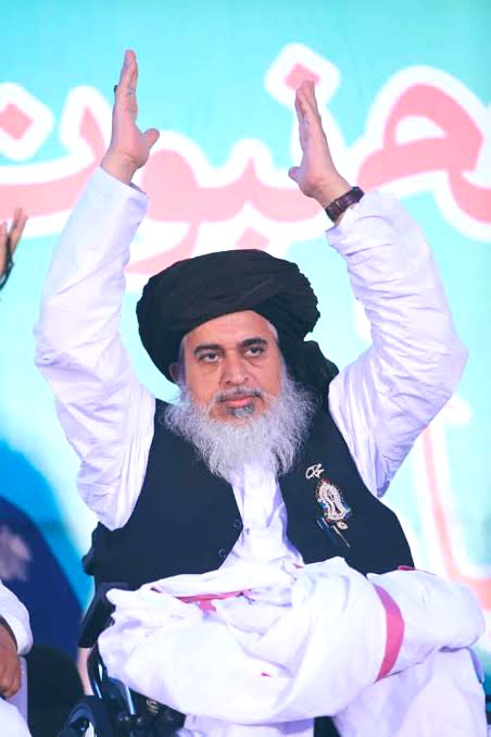mohsinsami85's tweet photo. ہم صفیرو باغ میں ہے کوئی دم کا چہچہا
بلبلیں اڑ جائیں گی سونا چمن رہ جائے گا https://t.co/NzqJi4Xsvw