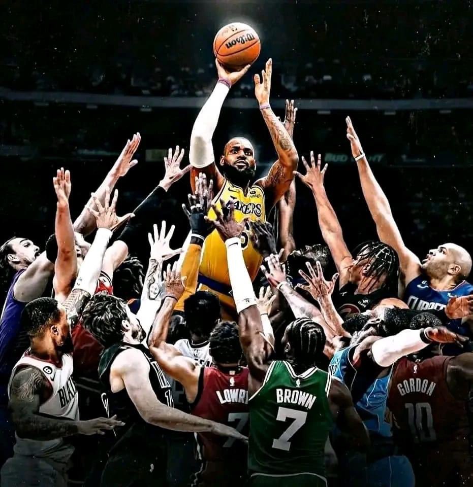 Most Finals appearances in the last 30 years:

10 — LeBron James 👑
8 — Los Angeles Lakers
7 — Miami Heat
6 — Golden State Warriors
6 — San Antonio Spurs
5 — Cleveland Cavaliers
4 — Chicago Bulls
3 — Boston Celtics
2 — 9 teams tied

LeBron was the Dynasty.