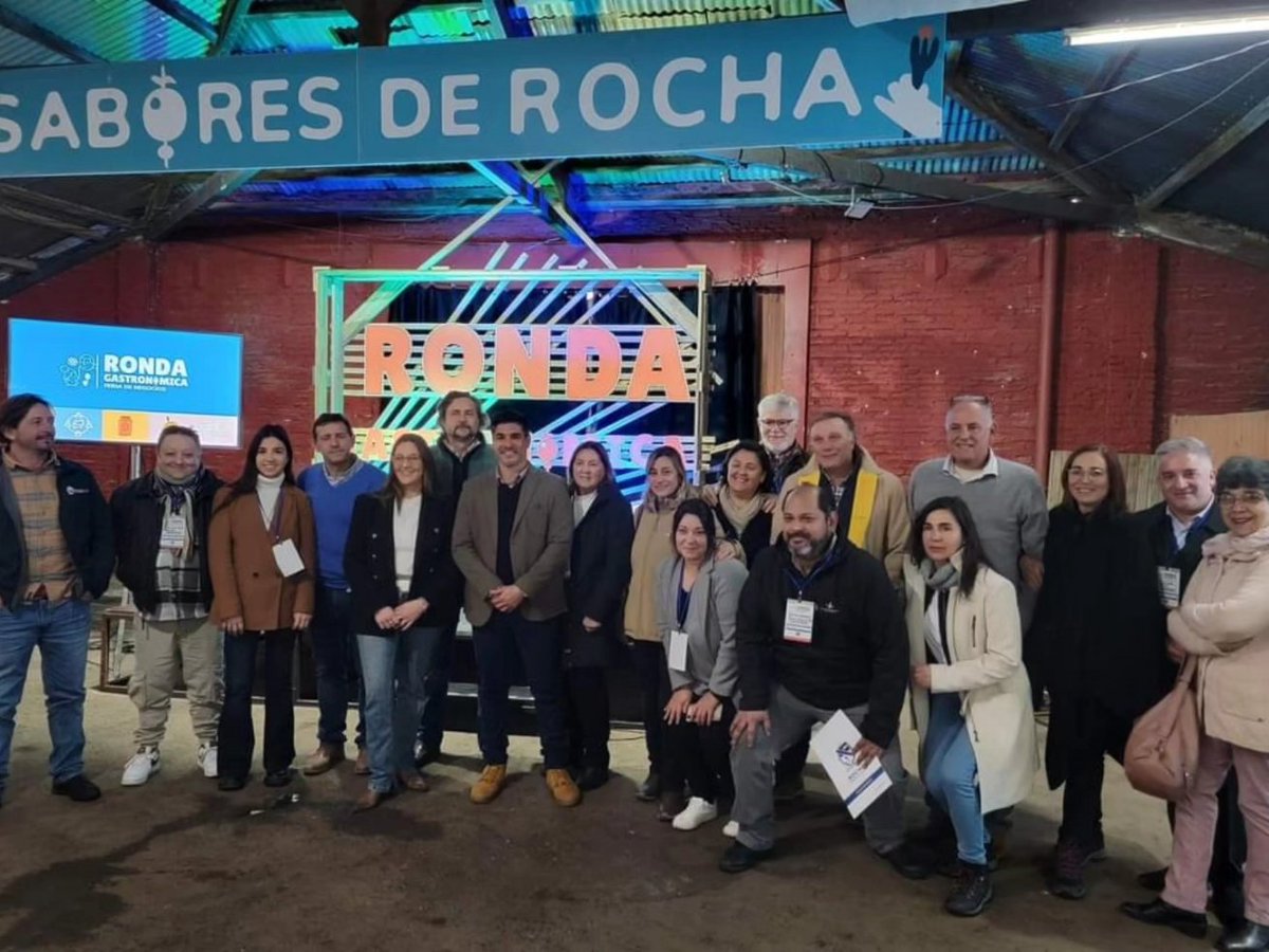 CCIRocha's tweet photo. 👉Agradecer a CRT 
(Corporación Rochense de turismo ) 
Por la organización de la jornada de Rondas gastronómica . 
Gran esfuerzo y compromiso de emprendedores , mucho trabajo . 

👏Se está notando energía por hacer cambios que nos de valor a nuestros productos y servicios , https://t.co/jaSs2ZPe6W