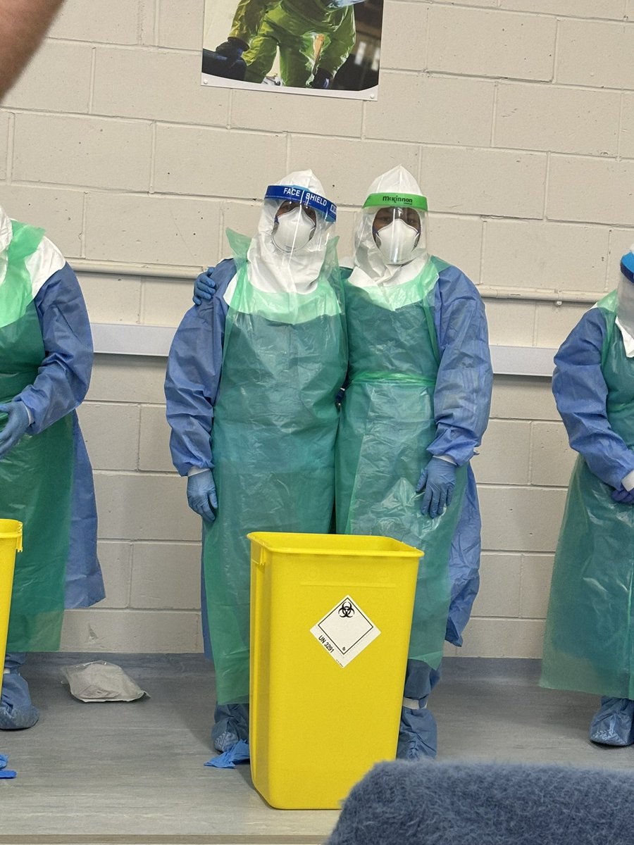 ED_LTHTR's tweet image. This time we have travelled to Oldham to learn about CBRN. Thank you @Sentinal_1 and all the team for the amazing course you deliver!