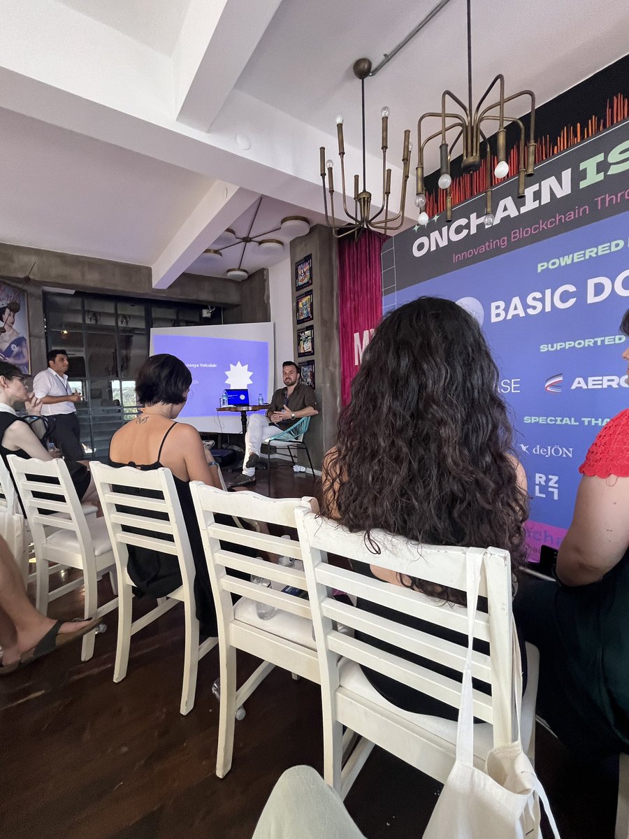 Medeniyet Blockchain olarak, <a href="/OnchainIstanbul/">ONCHAIN ISTANBUL</a>’a katıldık! 🚀

Bu etkinlik, Base ekosistemindeki blockchain topluluklarını bir araya getirerek, kripto dünyasında meme, dijital sanat ve topluluk kültürünü kutladı. Muhteşem sahil mekanında gerçekleşen etkinlikte, sektörün önde gelen