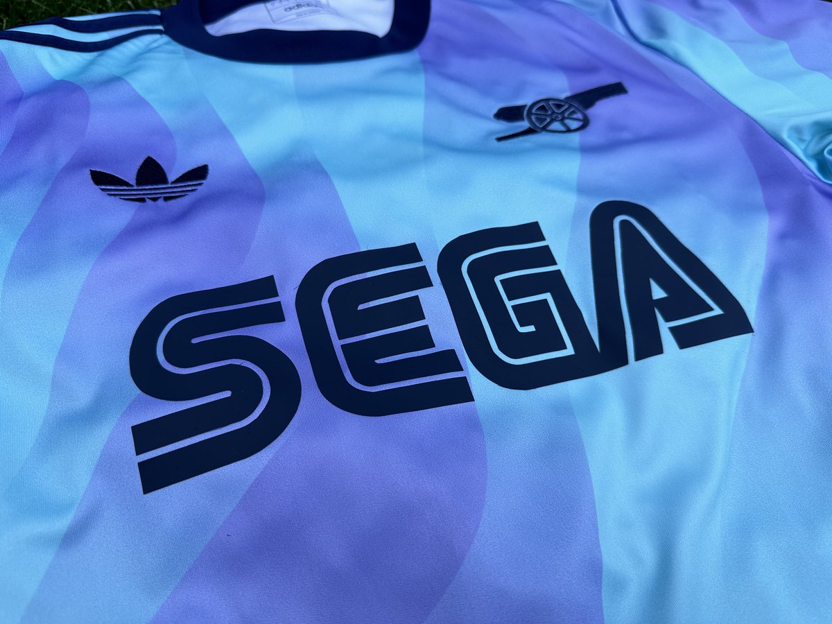 Oliver James tweet media