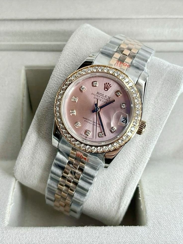 Outfit_Luxy's tweet photo. Rolex pink watch https://t.co/JykNjWhV8L