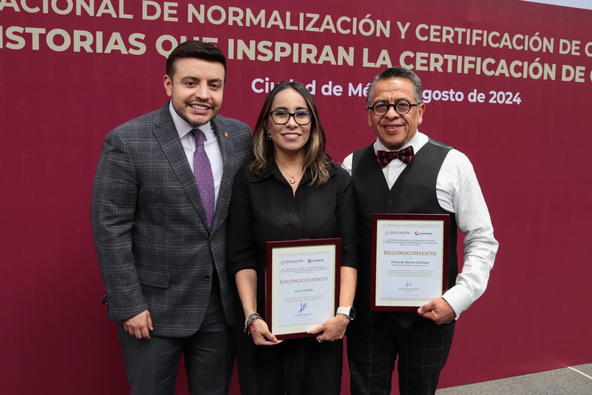 Alejandra_Flores tweet media