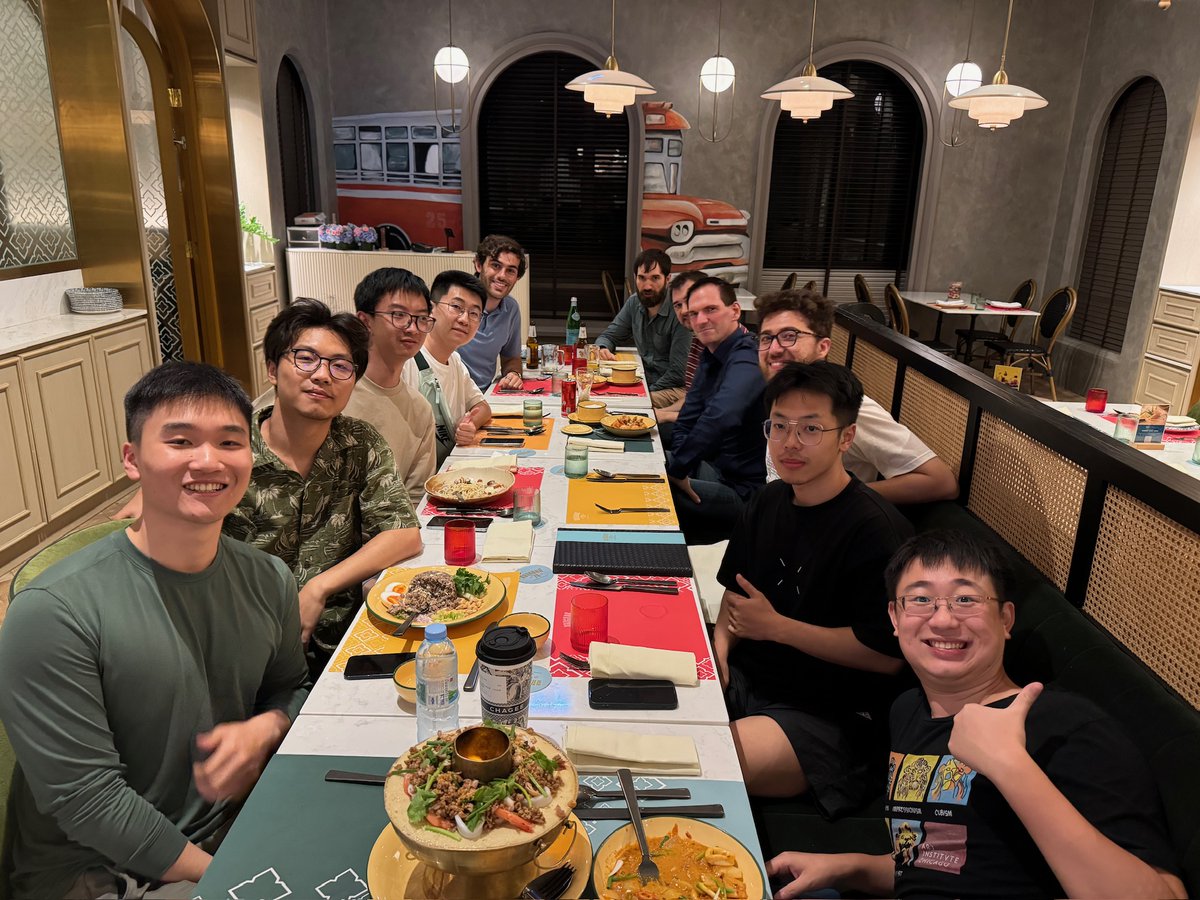 dinner with the top speech translation researchers from around the world (China, Japan, Germany, France, the US, &amp; more)
