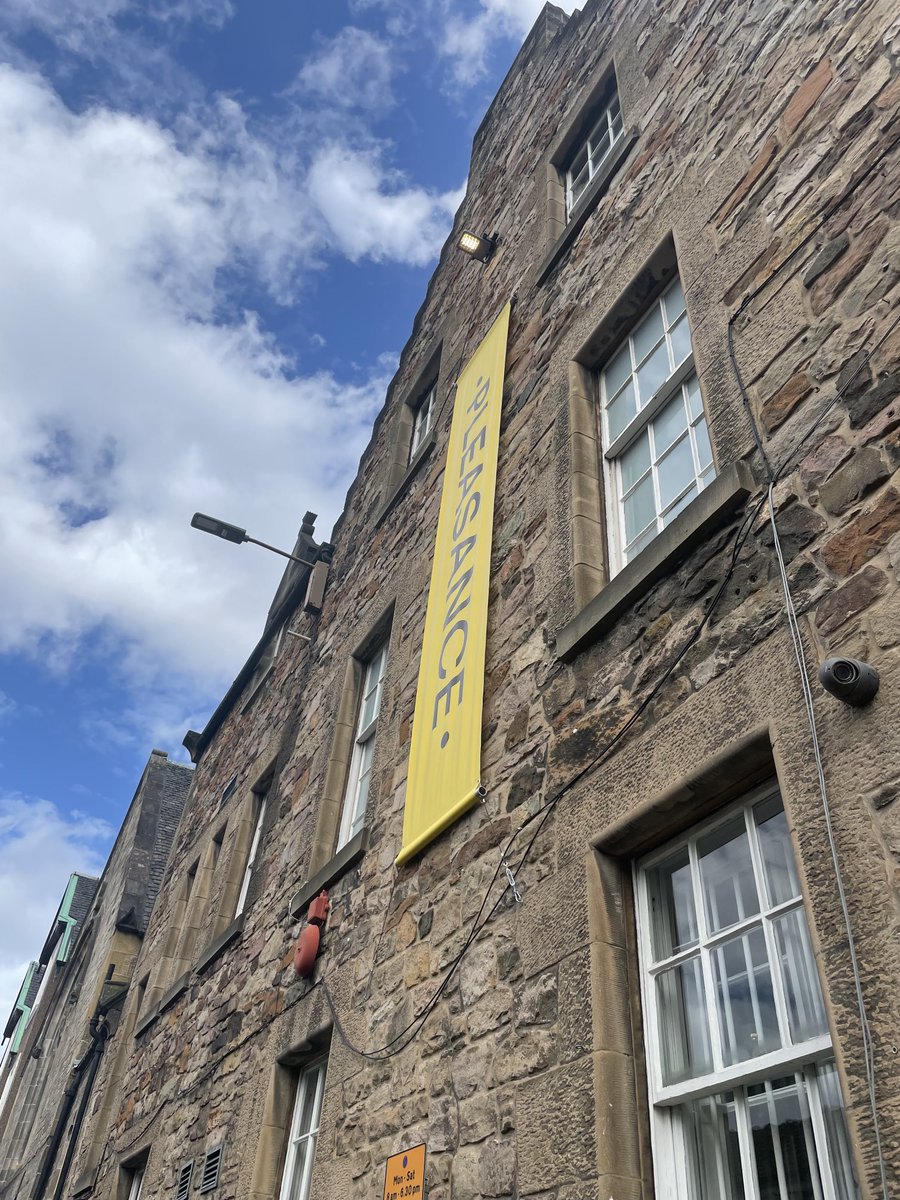 A play of the day for a change today: ⁦<a href="/BoxTaleSoup/">Box Tale Soup</a>⁩ ‘s take on Gulliver’s Travels ⁦<a href="/ThePleasance/">Pleasance</a>⁩ . I loved this just as much as last year’s Casting the Runes - go for the puppets, stay for the shanties