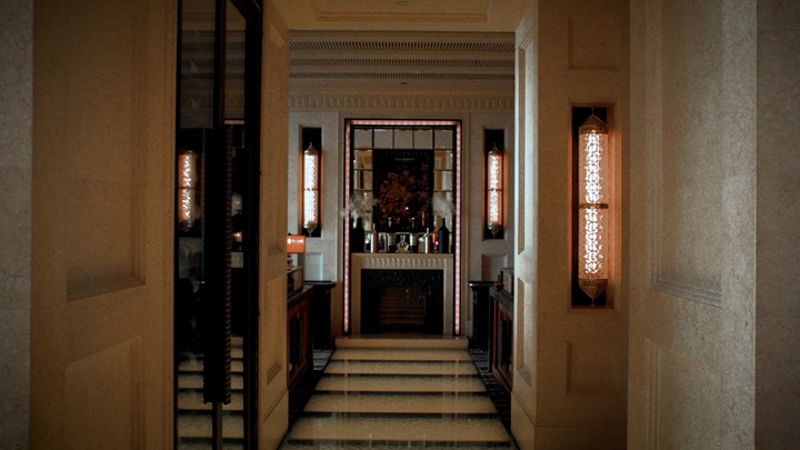 TOPCHEFSIE's tweet image. Chef Guillaume Galliot of three-MICHELIN-starred Caprice ditches the old-school kitchen chaos for a calm approach. Discover how he keeps his team strong with less than 10% turnover in a post-pandemic world. 🍽️👨‍🍳 #MichelinStar #ChefsLife #HongKongEats
jo.my/1yru7ay