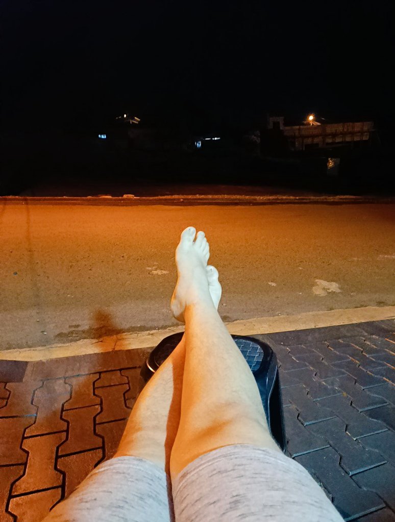 MASTERLOIRINHO's tweet photo. 🇧🇷:Meu pés  é tudo o que você precisa para encontrar seu verdadeiro propósito
🇺🇸:My feet are all you need to find your true purpose https://t.co/dKn9heCQvb