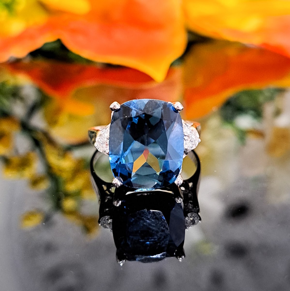 ElenaChernik2's tweet image. 5.58 Carat Natural London Blue Topaz &amp;amp; Diamonds 14k Solid White Gold Ring
etsy.me/3z1JqKy via @Etsy #TopazRing #NaturalLondonBlueTopazRing #14kSolidWhiteGoldRing #AnniversaryRing #StatementBirthstoneRing #GiftForHer