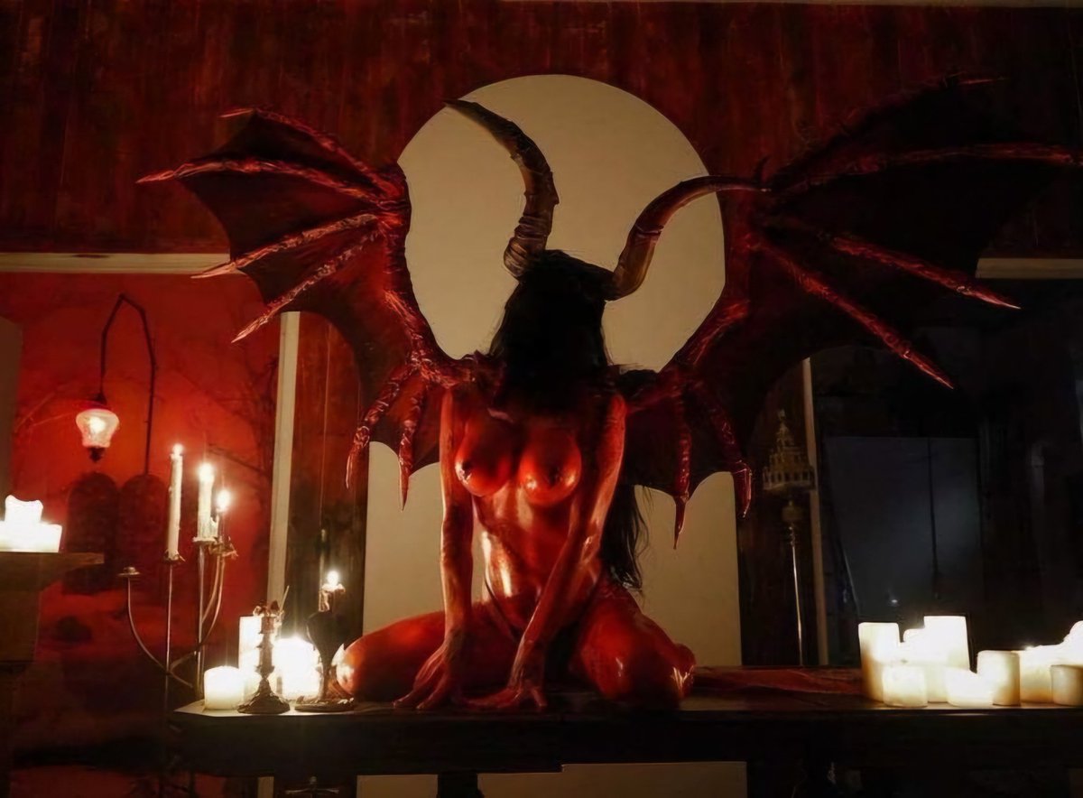 deathndhorror's tweet image. Toxic Vision