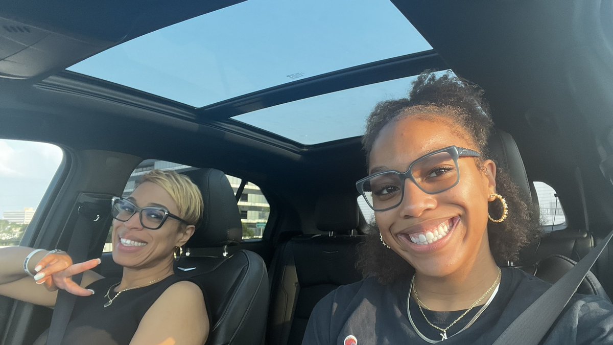 Happy Feelings with my favorite mommy  🎵🎶❤️ <a href="/kay33_love/">Kay Phillips</a>