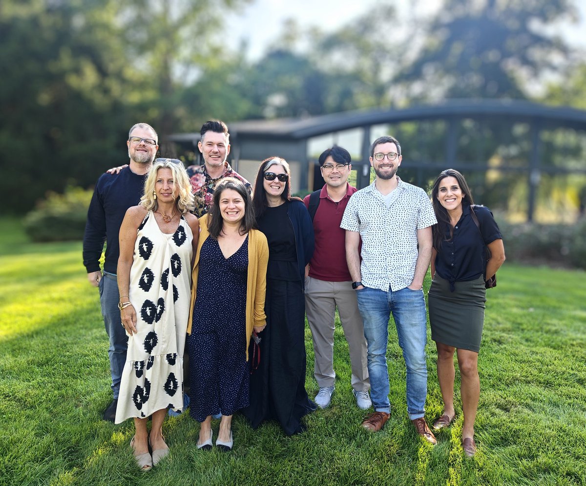 Shane Liddelow 🍊 (@liddelowsa) on Twitter photo Always good to get the fam together at a meeting.
#CSHLGlia <a href="/cshlmeetings/">CSHL Meetings</a> #barrescytes Always good to get the fam together at a meeting.
#CSHLGlia <a href="/cshlmeetings/">CSHL Meetings</a> #barrescytes