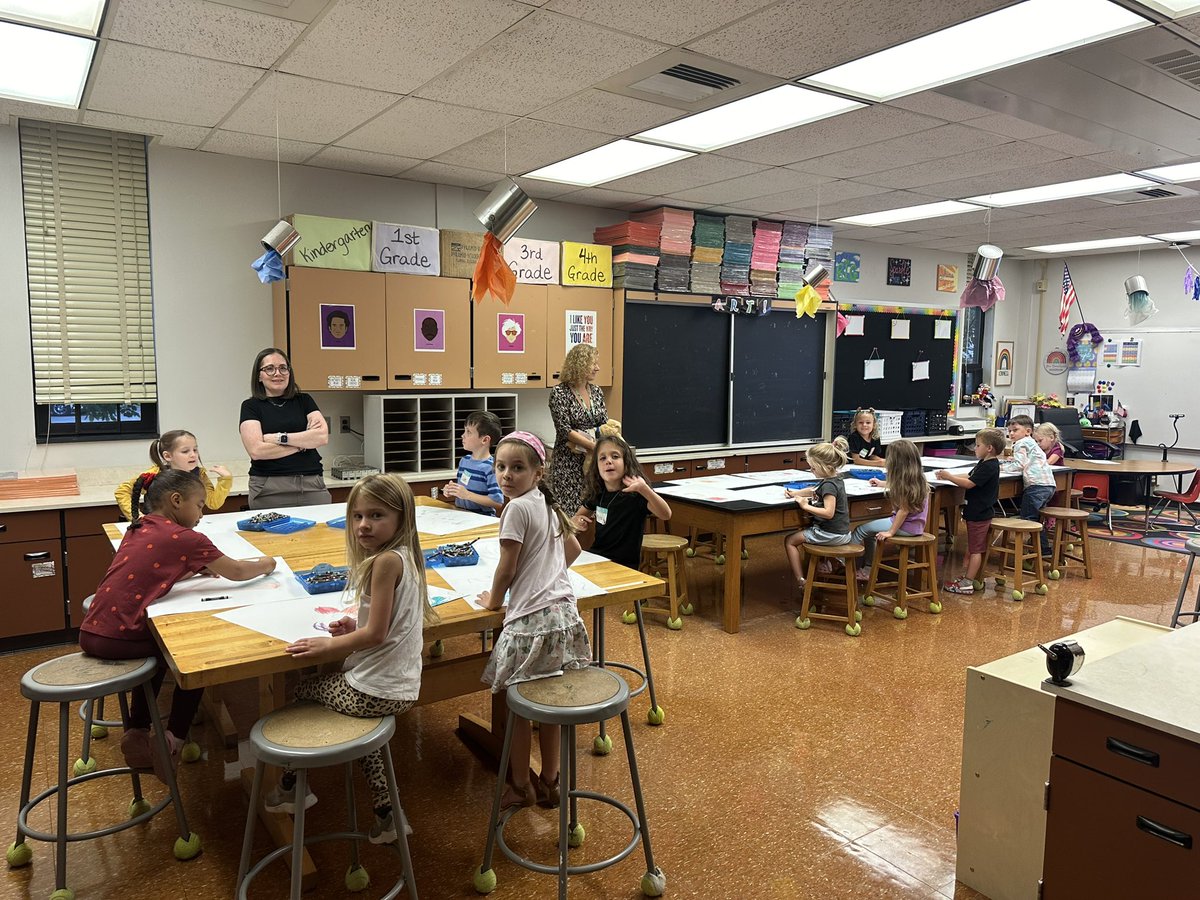 Kelly Apruzzi tweet media