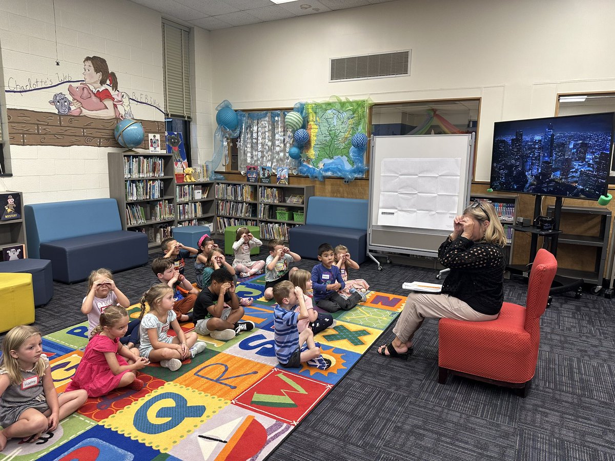 Kelly Apruzzi tweet media