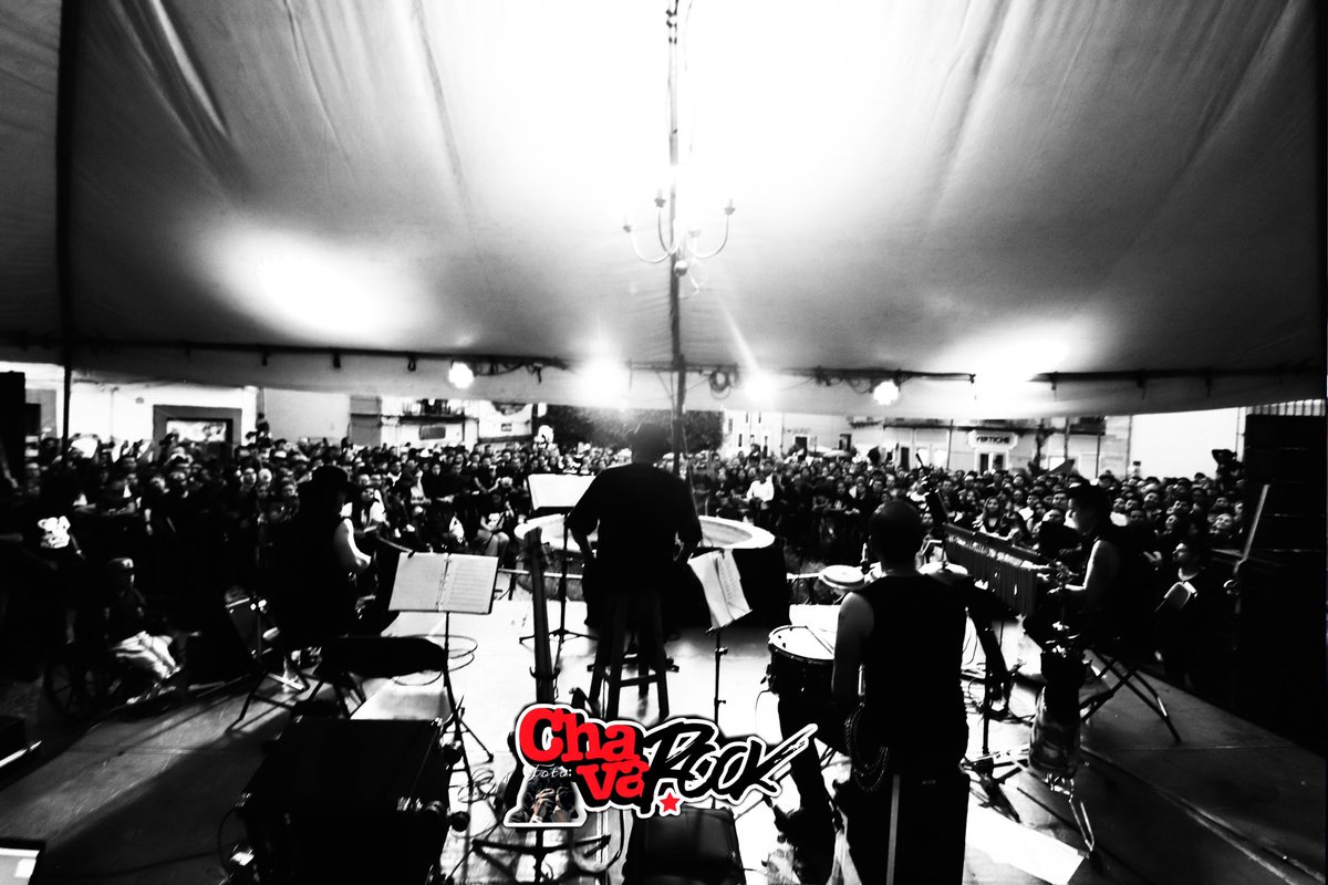 Chava_Rock's tweet photo. Abro hilo de imágenes de Armando Palomas en su presentación en Guanajuato.
De anuncio como la despedida de los escenarios. Ya no más giras, ya no conciertos largos.
@ELPALOMAS #ArmandoPalomas #ChavaRock
Gracias por seguirme, en las demás redes estoy como Chava Rock Oficial
🧵 https://t.co/GEXoNOevKY