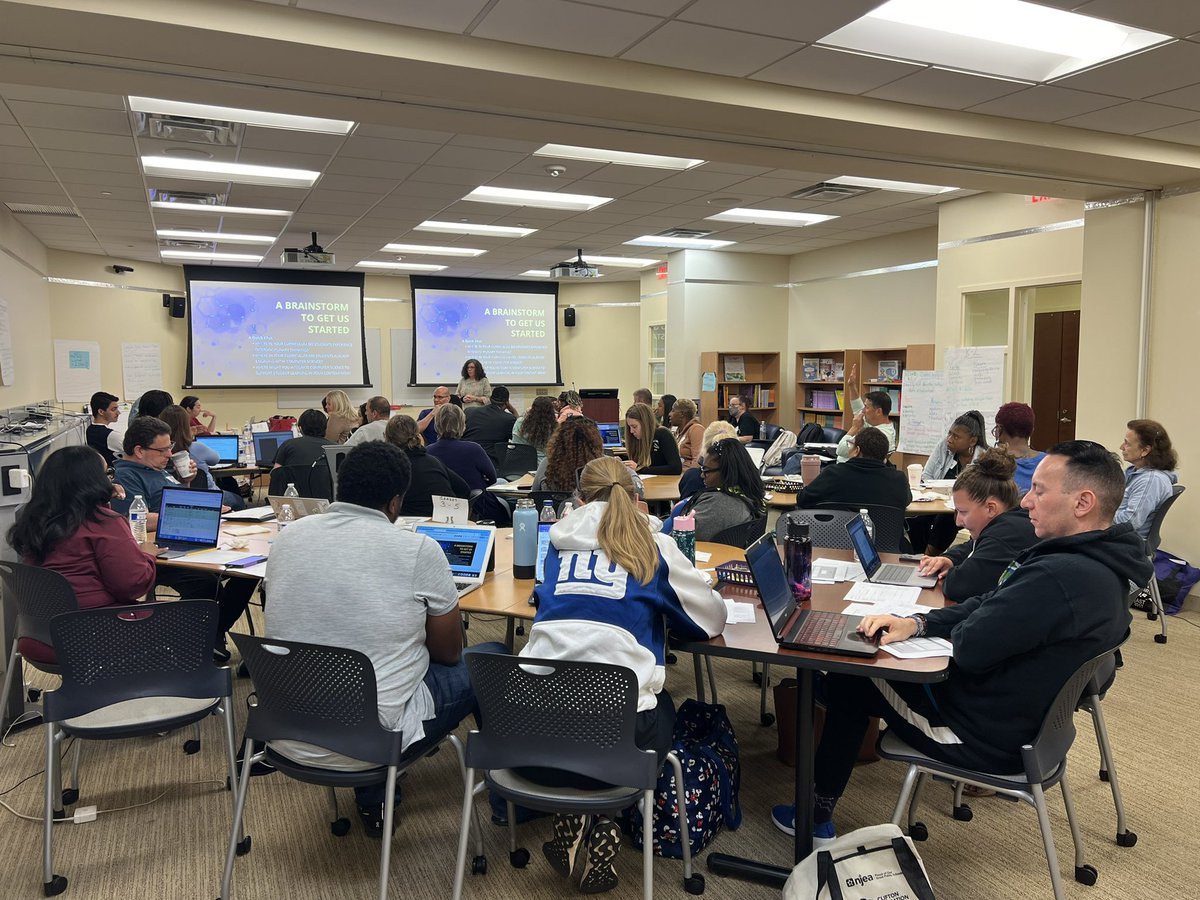 Ms. Selikoff tweet media