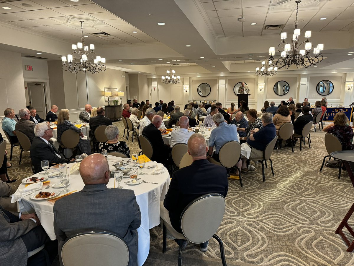 Congratulations to the 2024 Gahanna Lincoln Athletic Hall of Fame inductees! Thank you to the Hall of Fame committee for the beautiful banquet to celebrate these honorees.