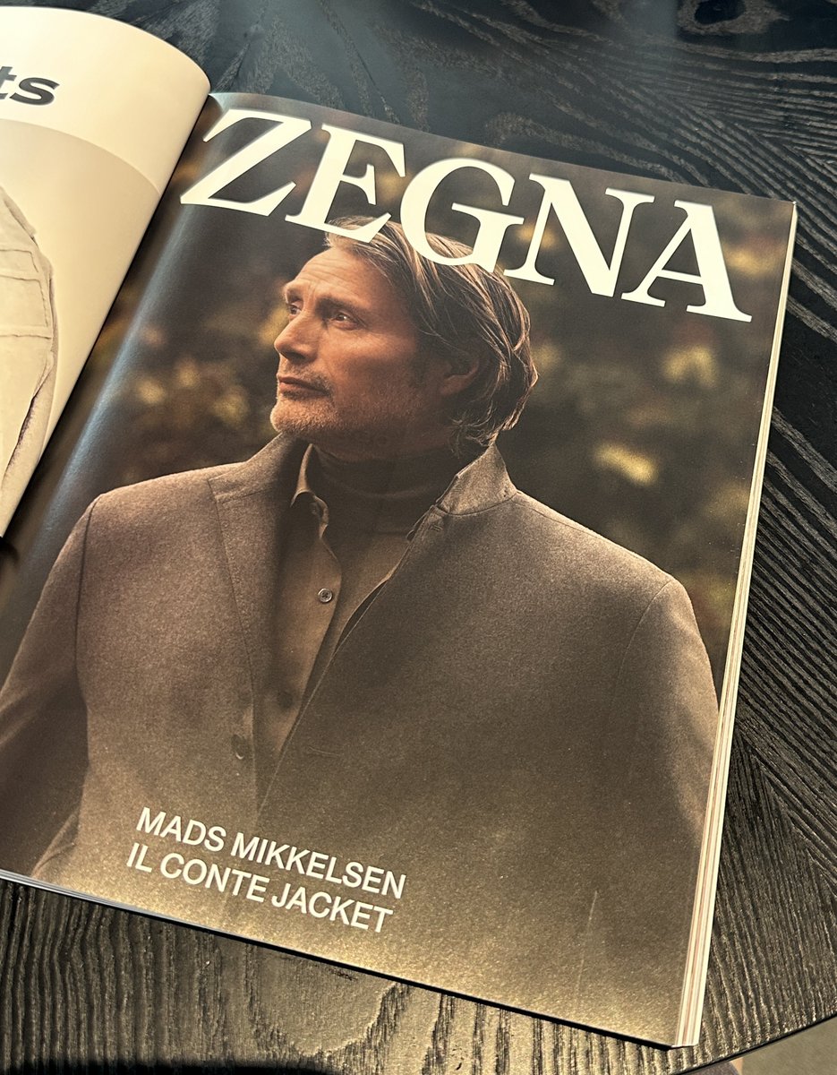 매즈 미켈슨이 제냐의 FW시즌 모델. 좋아하는 배우인데, 부드러운 눈빛과 비음이 섞인 나즈막한 목소리가 꽤나 매력적인. 샤넬과 스트라빈스키...