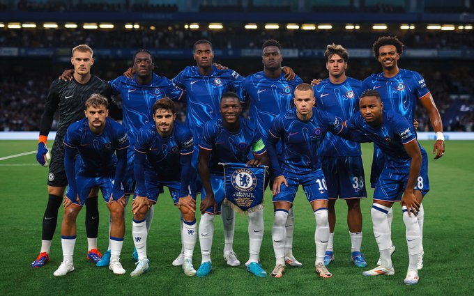 therealonly4fun's tweet photo. #ChelseaFC Tonight's XI. 😎 #CFC | #UECL
#live #direct #UEFA #only4fun https://t.co/GefWh7elKk