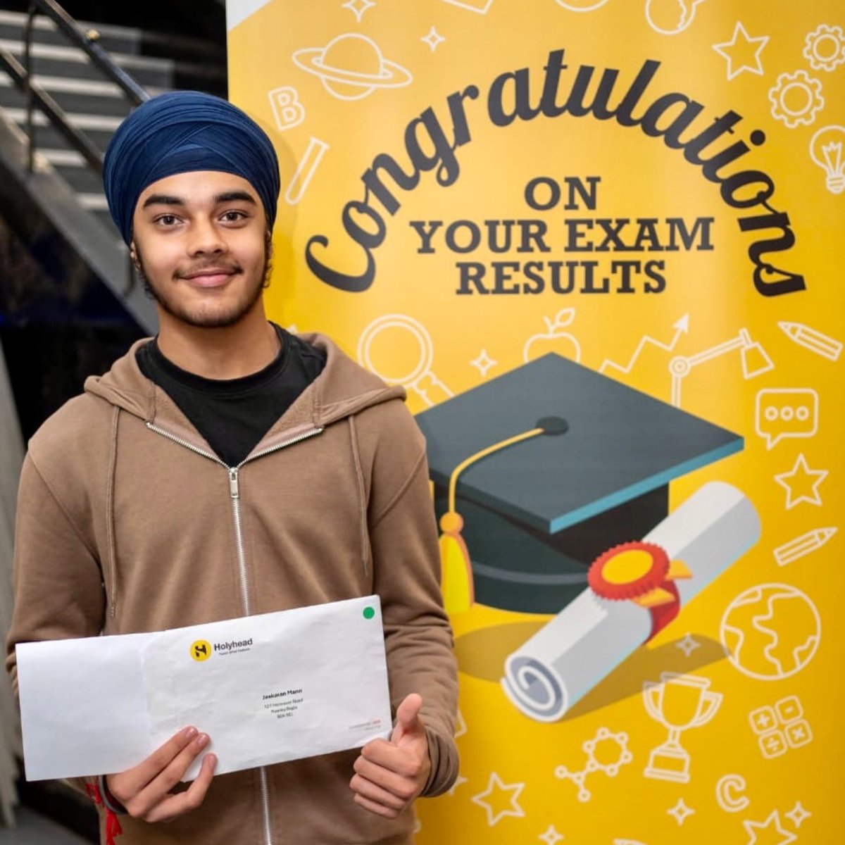 holyhead_school's tweet image. 🌟 Congrats to our incredible students on their GCSE results! Your hard work and resilience have paid off. Proud to celebrate with you all at Holyhead today. The future is bright - keep shining! #GCSEResults2024 #teachwhatmatters
