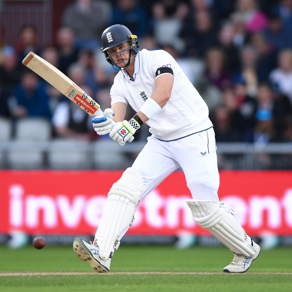Barry Mitchell (@aboundaryedge) on Twitter photo ๐ธ Jamie Smith continued his impressive start to Test cricket with an unbeaten 72 which took <a href="/englandcricket/">England Cricket</a> to the close of play, 23 runs ahead with four wickets remaining.
#ENGvSL ๐ธ Jamie Smith continued his impressive start to Test cricket with an unbeaten 72 which took <a href="/englandcricket/">England Cricket</a> to the close of play, 23 runs ahead with four wickets remaining.
#ENGvSL