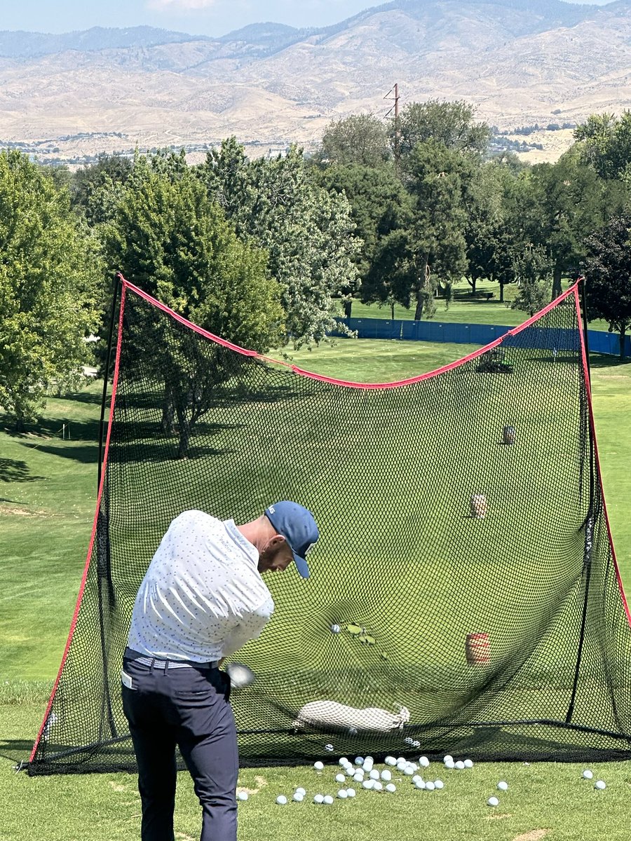 brijon5555's tweet image. Look close…The nets can’t stand the punishment. Love his position right after impact. @KornFerryTour @BoiseOpen