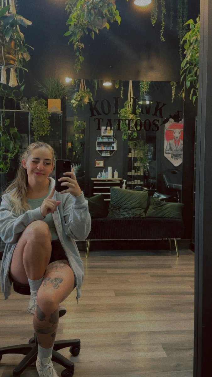 Been a few months since I started tattooing full-time. Been loving it. If you’re looking to get anything done, shoot me a message and I would be happy to chat! 😊 

#yxe #tattooing #yxetatts #saskatoon #tattoosyxe