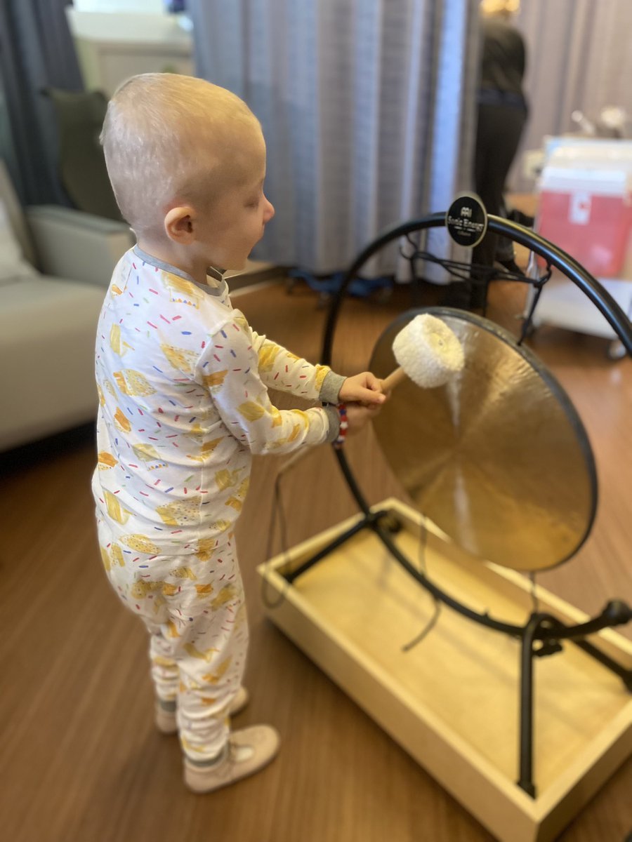 JFCactivities's tweet photo. Whitney you are an absolute superstar ⭐️ 
Congratulations on your last of so many treatments!
The smile on your face was so beautiful  as you hit that gong 🎶 
We are all so very proud of you, &amp; of course so happy for you, &amp; your mom &amp; dad💛
Safe travels back home to NY💛 https://t.co/4Dx8srkRmH