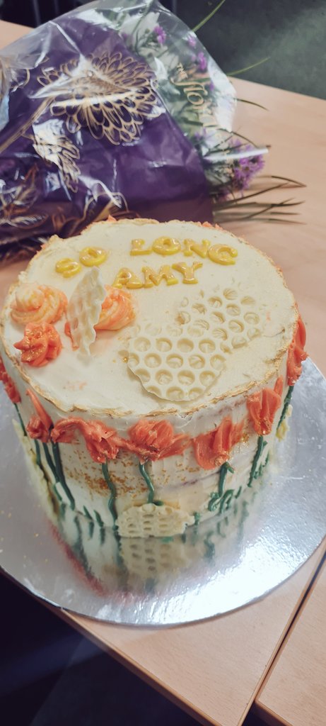 Amy Mitchell tweet media