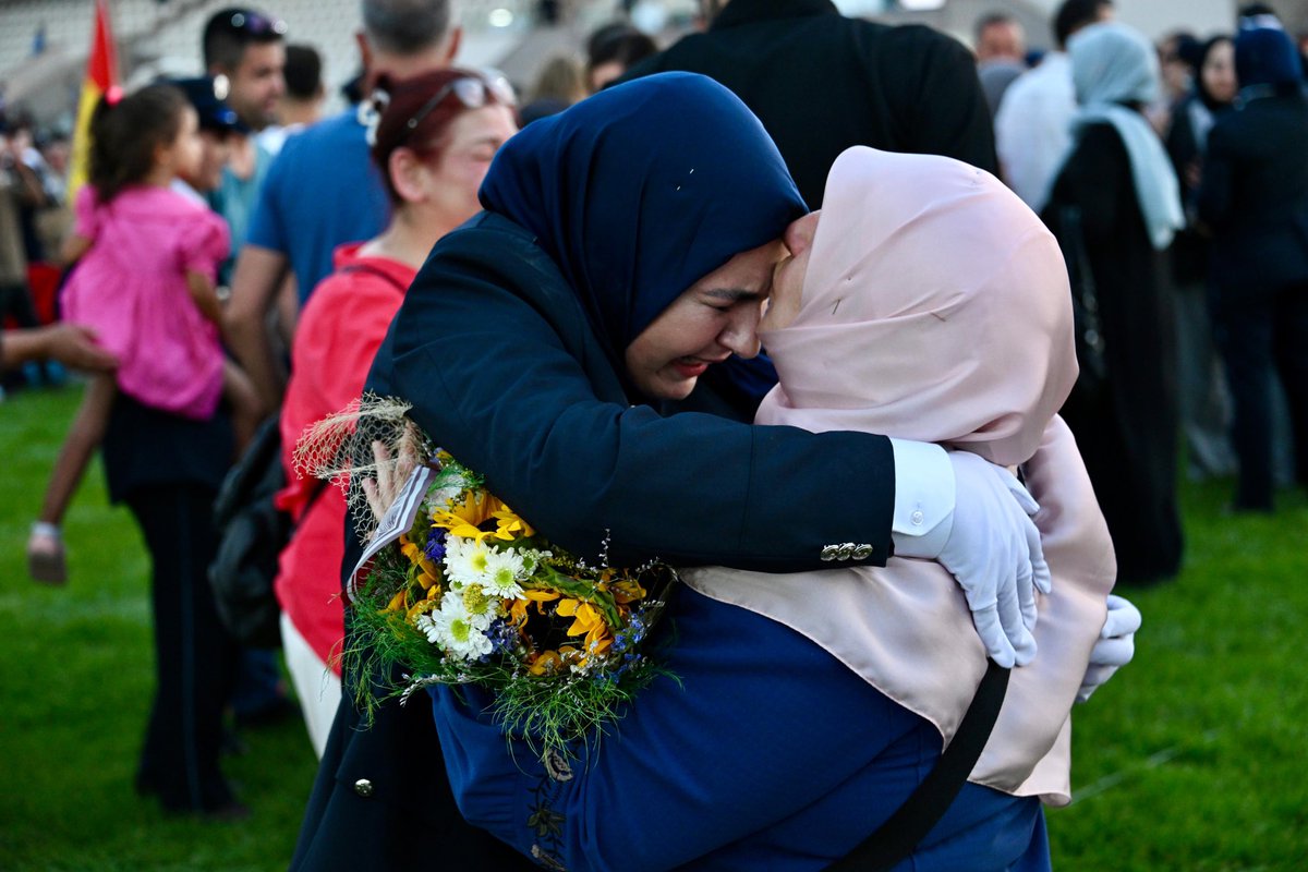 EmniyetGM's tweet image. Çocuklarınızla Ne Kadar Gurur Duysanız Az❗

👮🏼‍♀👮🏼‍♂️

#POMEM
#PolisAkademisi