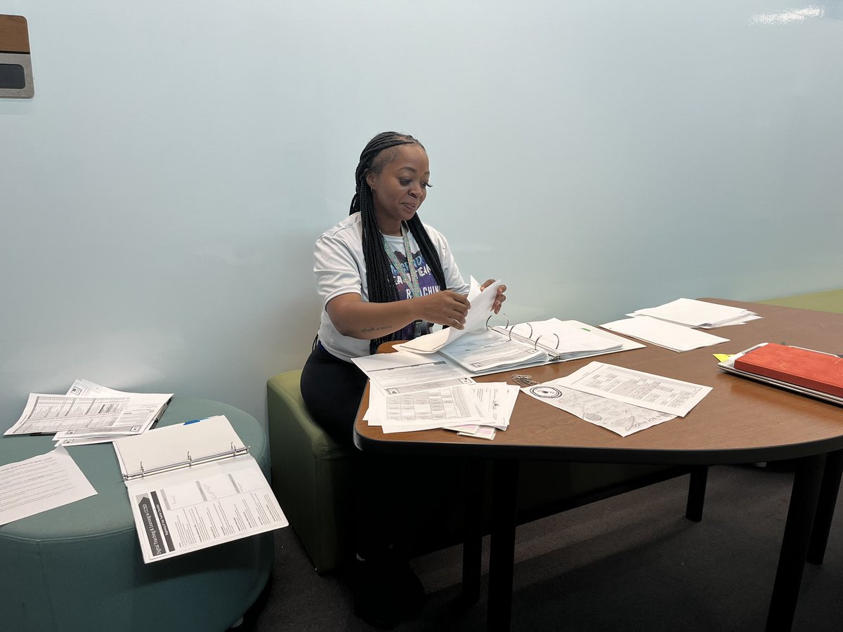 mcwhirterelem's tweet image. Big shoutout to Mrs. Wright for her incredible support of the fabulous 5th-grade team! Your dedication and leadership make a world of difference. Thank you for all you do! 🌟 #TeamWright #5thGradeStrong