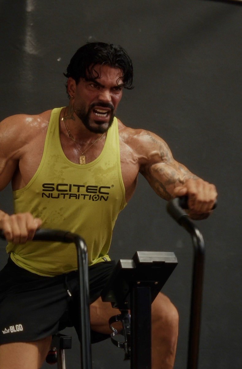 Sergiconstance's tweet photo. The goal is simple... better than yesterday🤜🤛 Team @scitecnutrition
#scitec #teamscitec #makeadifference #gym #gymlifestyle #gymmotivation #motivation #discipline #aesthetic #workout https://t.co/CcstL1DS9A