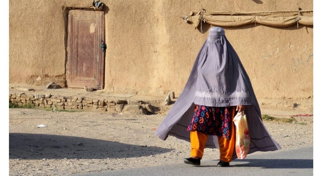 FinnClodagh's tweet photo. #ThroughHerEyes
The Taliban has now banned women's bare faces and voices in public 'to promote virtue'.

I've no words for that but let us use our voices to stand with the women of Afghanistan.

https://t.co/J5D5I1WuW6 https://t.co/stAt7Uhr1c