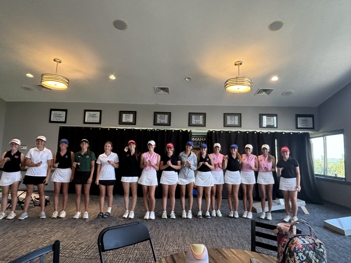 westside_golf's tweet image. Amazing Start. 318 (2 shy of school record) 3rd place team finish. 
Kendall- T15
@Sophia_Martin06 - T 9
@AddisonBenge T7
And with her first HS win 
@chloediprima 
Hard Work Wins! Going to be a special season! ❤️💪🏽
