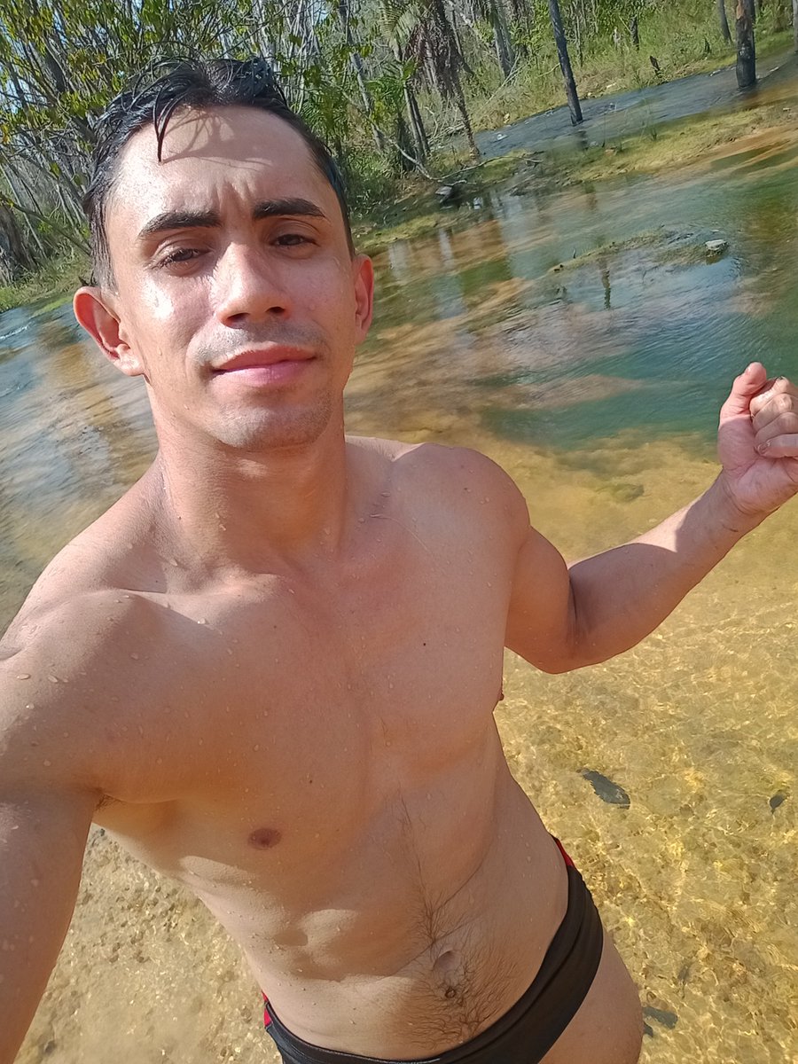 maluf96's tweet photo. Calor e tesão juntos 🍆💦👌 https://t.co/DUiJJOKboa