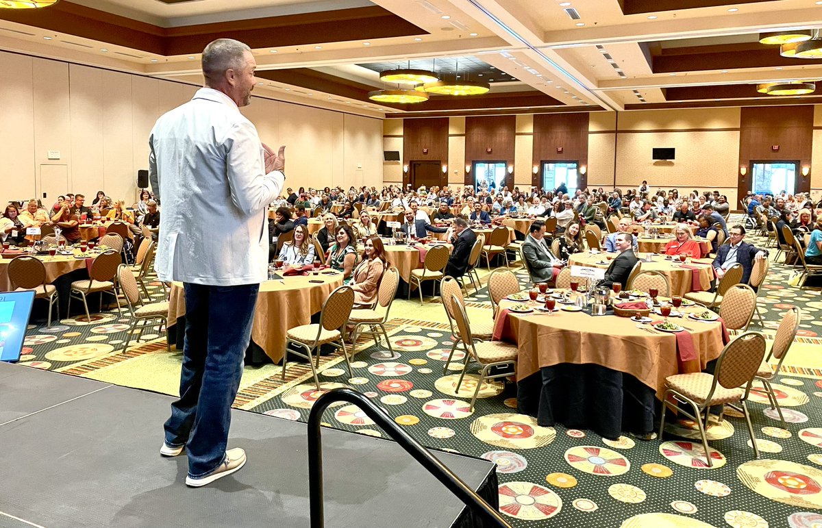 AZHousing's tweet photo. Wow! What an amazing &amp; inspirational keynote speech from @ChadPorterOrg at the Arizona Housing Forum today. His courageous story of overcoming a tragic boating accident at age 15 provided a great lesson to all our affordable housing attendees on how to overcome obstacles in life. https://t.co/XYSAmI5dps