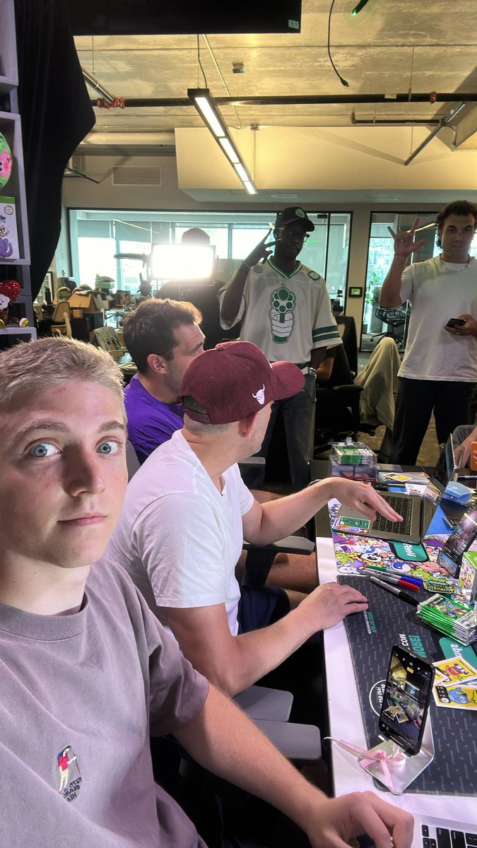 VeeFriends Cards (@veefriendscards) on Twitter photo GIVING AWAY A 5 MINUTE FACETIME!
WE ARE LIVE! POP UP STREAM WITH <a href="/garyvee/">Gary Vaynerchuk</a>!
JOIN BELOW BEFORE ITS TOO LATE!
get.fanatics.live/X8WW/xfr5wp0q GIVING AWAY A 5 MINUTE FACETIME!
WE ARE LIVE! POP UP STREAM WITH <a href="/garyvee/">Gary Vaynerchuk</a>!
JOIN BELOW BEFORE ITS TOO LATE!
get.fanatics.live/X8WW/xfr5wp0q