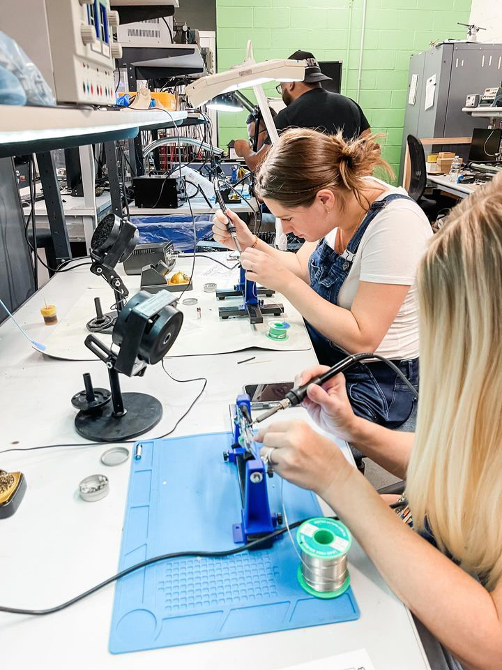 Looking for a team-building experience that inspires creativity and collaboration? NextFab offers custom workshops and events to make it happen.. Check out what @prgrealestate accomplished with our Electronics Department!