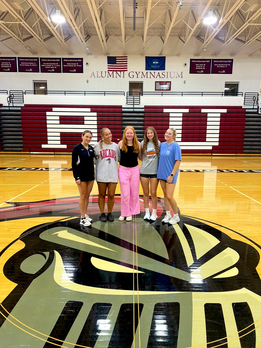 Freshmen move in was a success! We are ready for a great year 🤩🏀