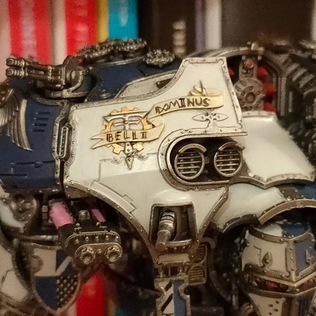 Xenith_Inc's tweet photo. The beast is pretty much done, just transfers and weathering to go! 

#adeptustitanicus #warmastertitan #titan #legiotempestus #HorusHeresy #warhammmercommunity #paintingwarhammer #30k https://t.co/RyF8gd7jMk