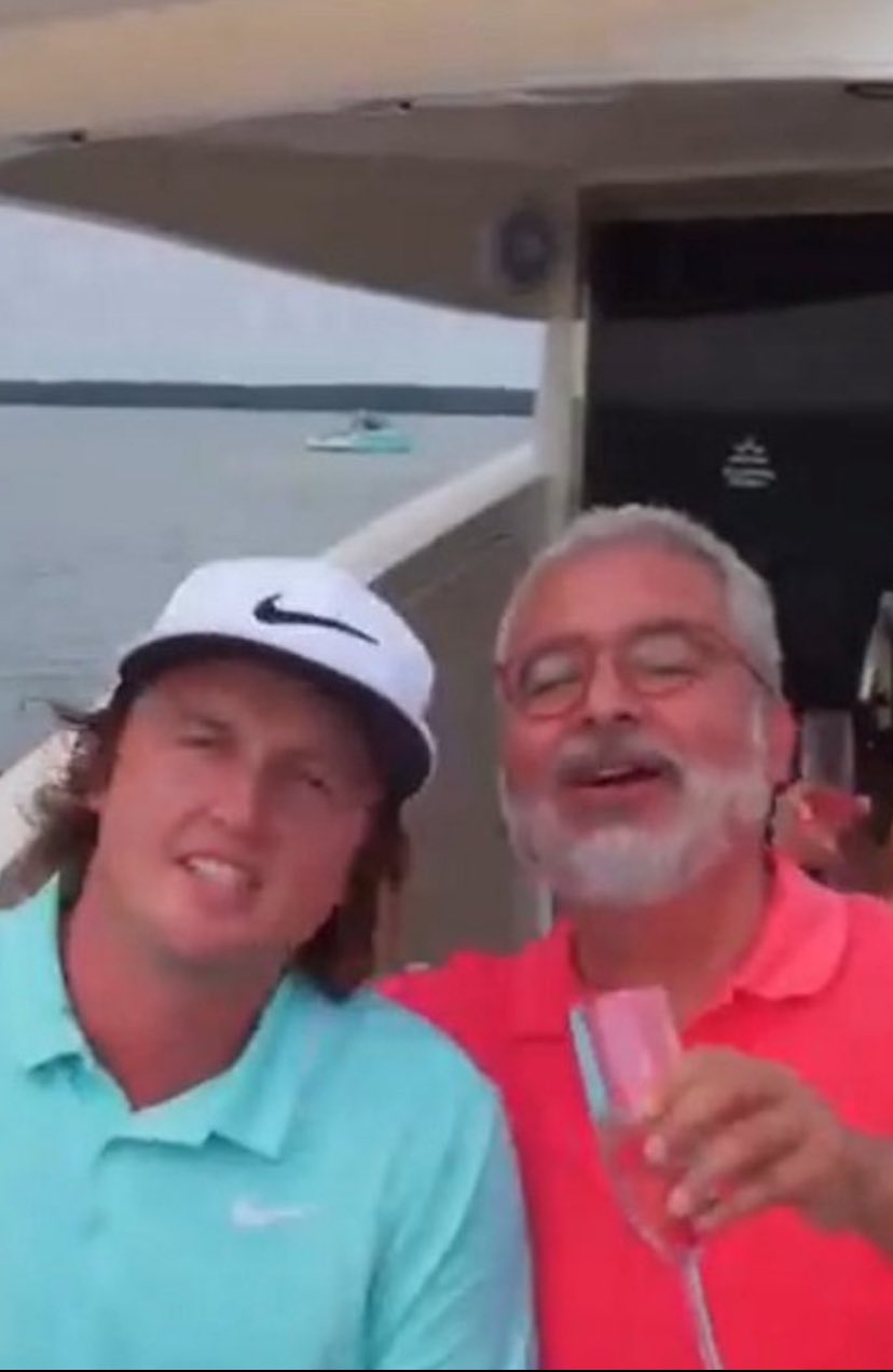 GVn_VA2W8AAbaRq?format=jpg&name=large